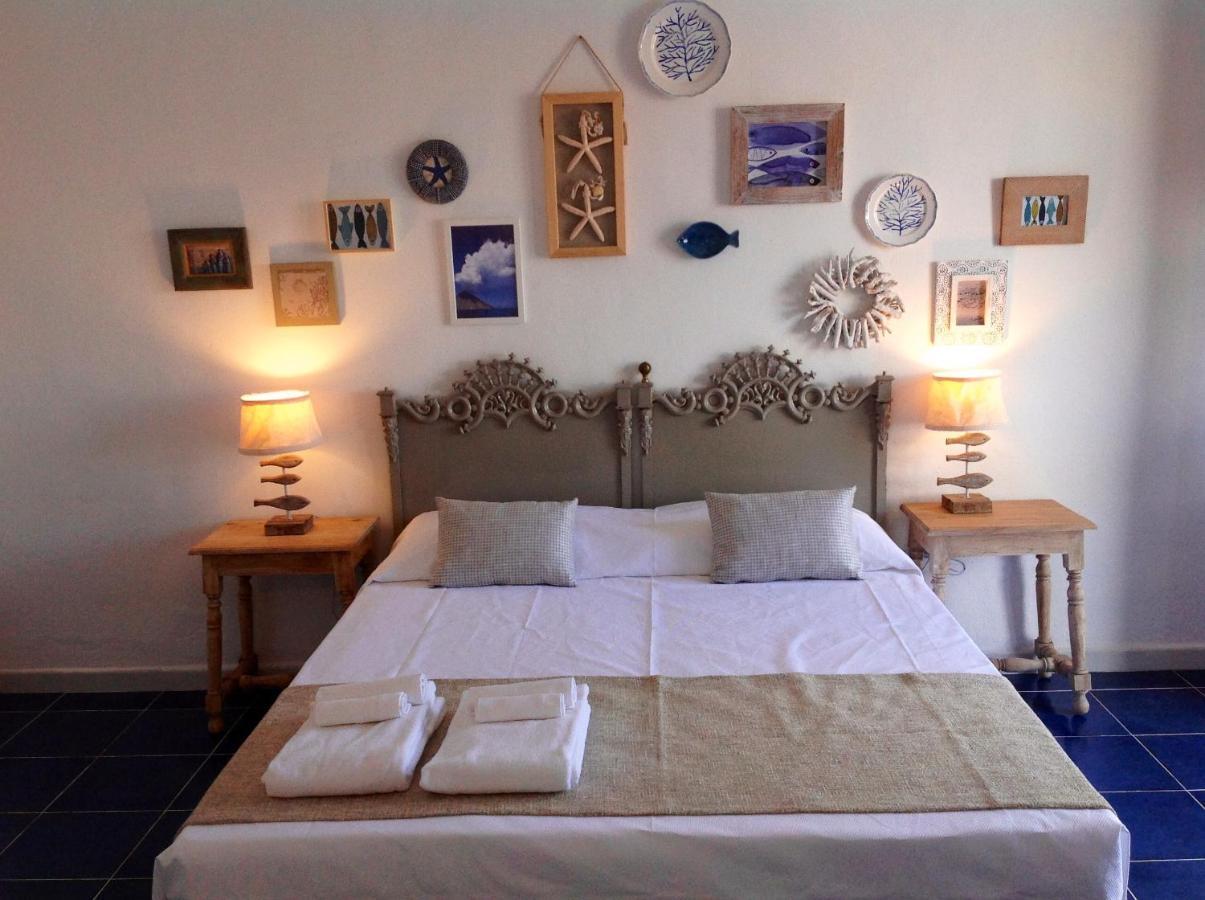 La Sciara Resort Hotel สตรอมโบลี ภายนอก รูปภาพ