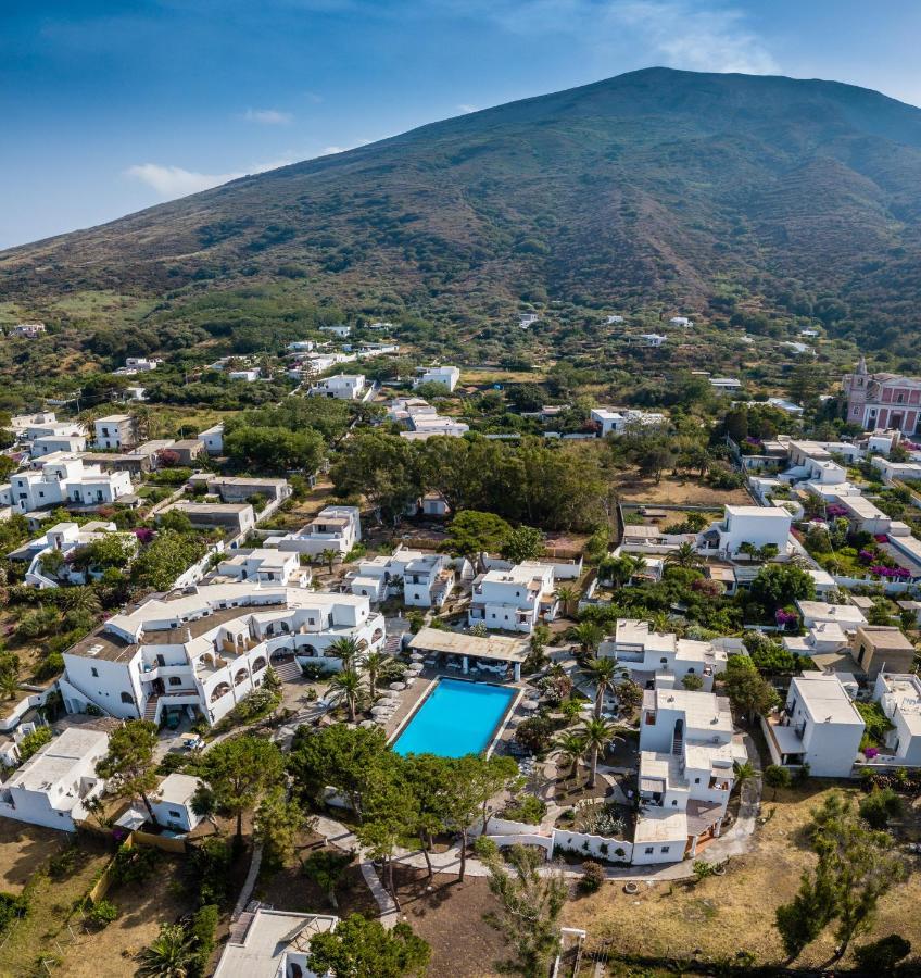La Sciara Resort Hotel สตรอมโบลี ภายนอก รูปภาพ